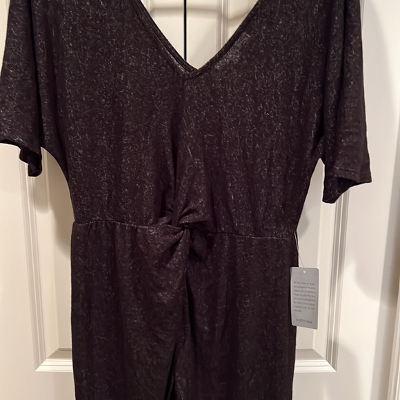 Nordstrom vanity room, jumpsuit size XL - Picture 3 of 6